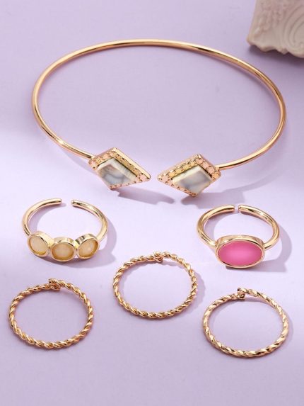 Set Of 5 Ring And Bracelet Set